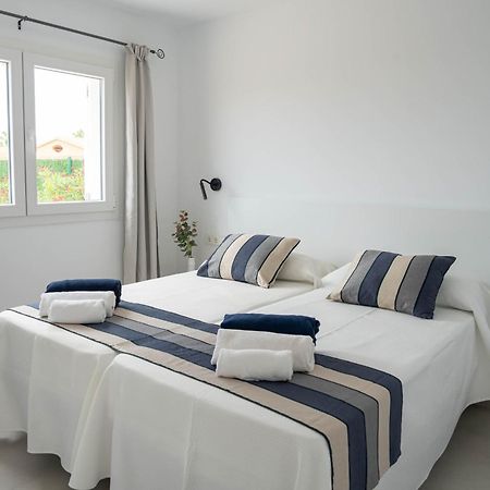 Sagitario Rymar Apartamentos Cala'N Bosch  Exterior photo
