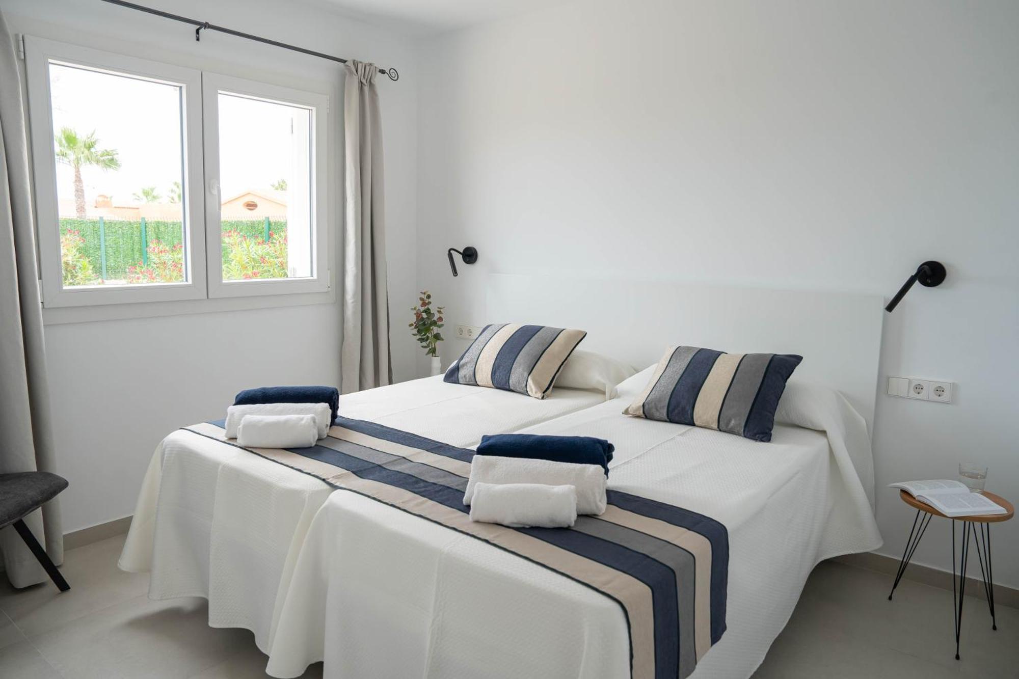 Sagitario Rymar Apartamentos Cala'N Bosch  Exterior photo