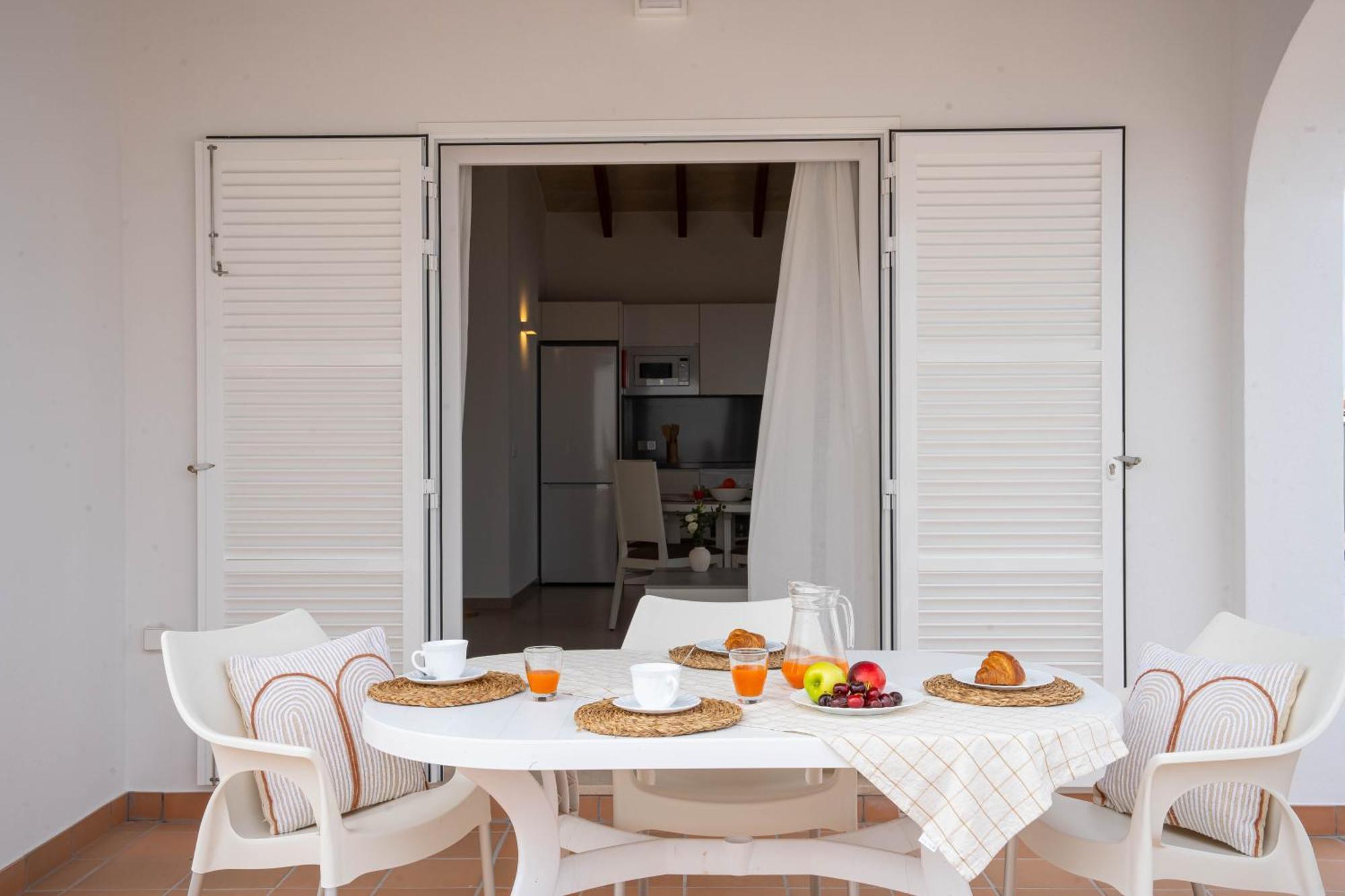 Sagitario Rymar Apartamentos Cala'N Bosch  Exterior photo